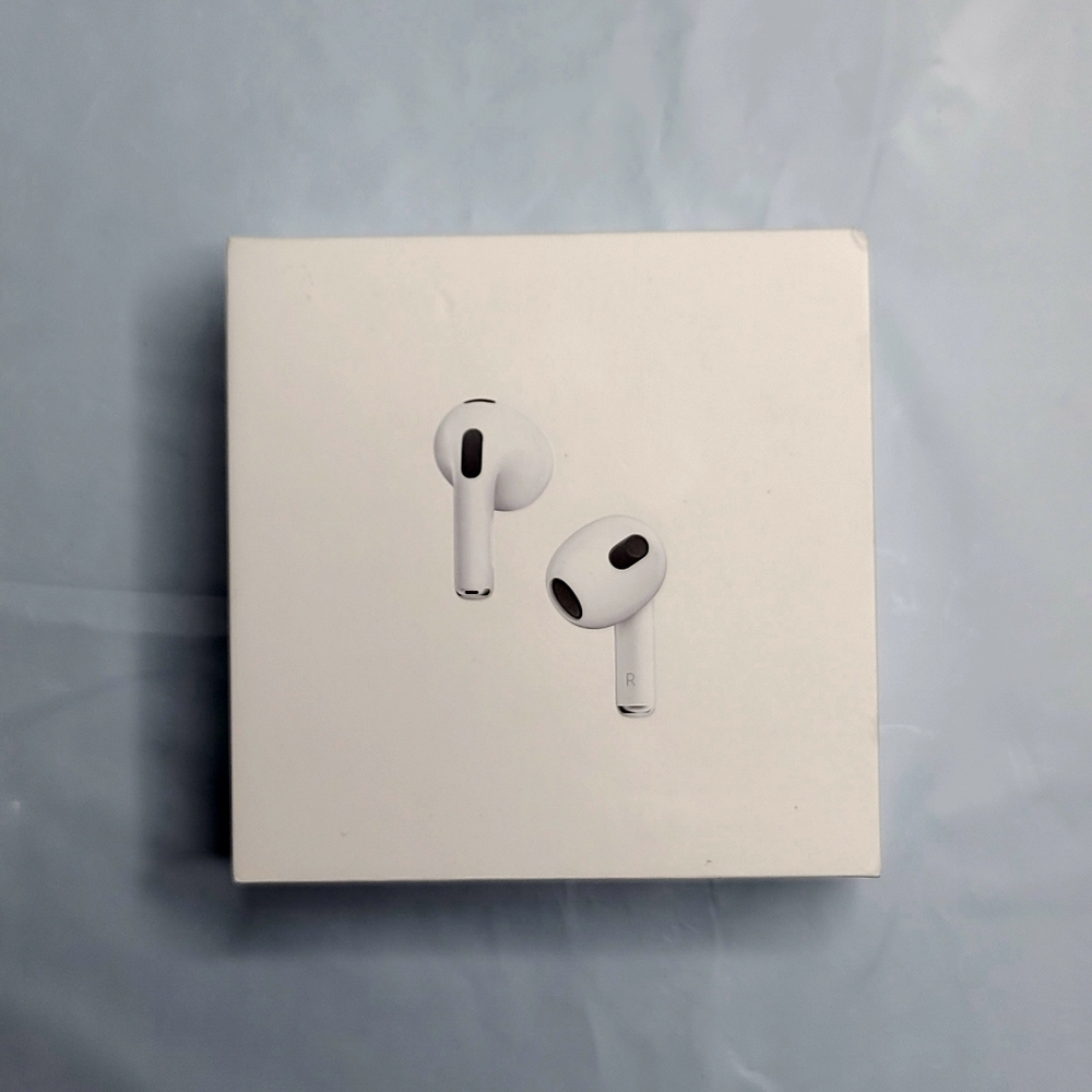Apple Airpods 3rd Generation 100% AUTHENTIC